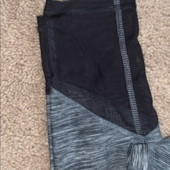 Express Core Performance Leggings - Picture 2 of 3